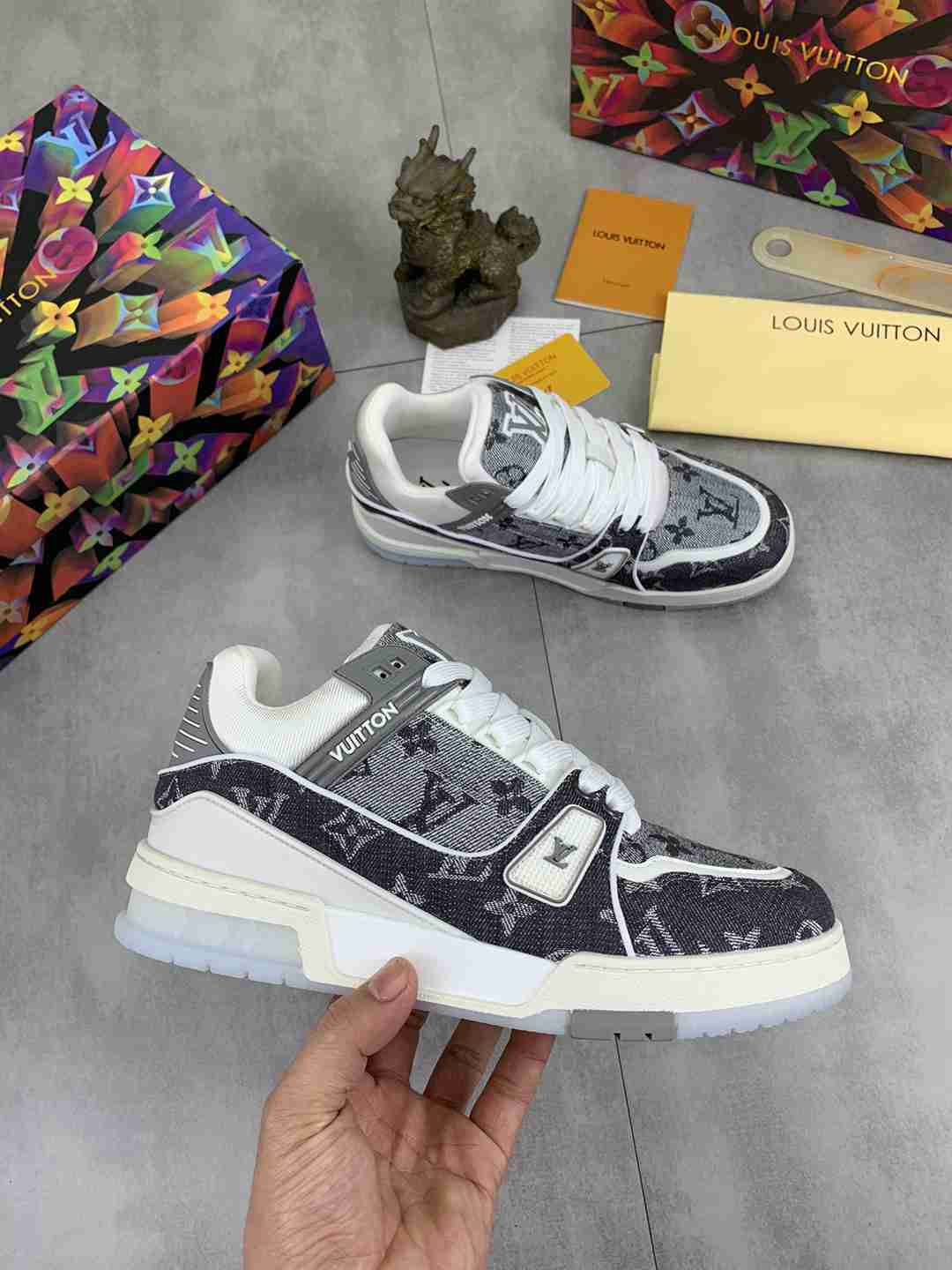 LOUIS VUITTON TRAINER