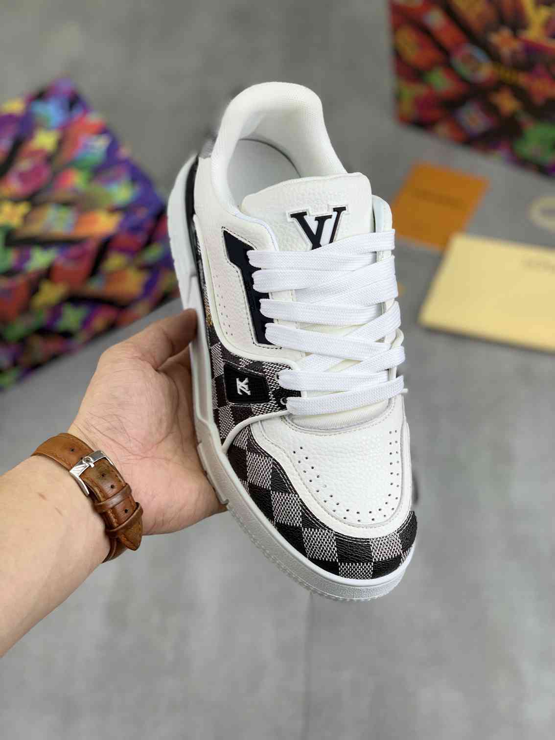 LOUIS VUITTON TRAINER 54
