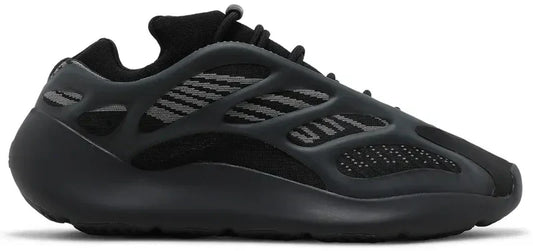 YEEZY 700 V3 NOIR