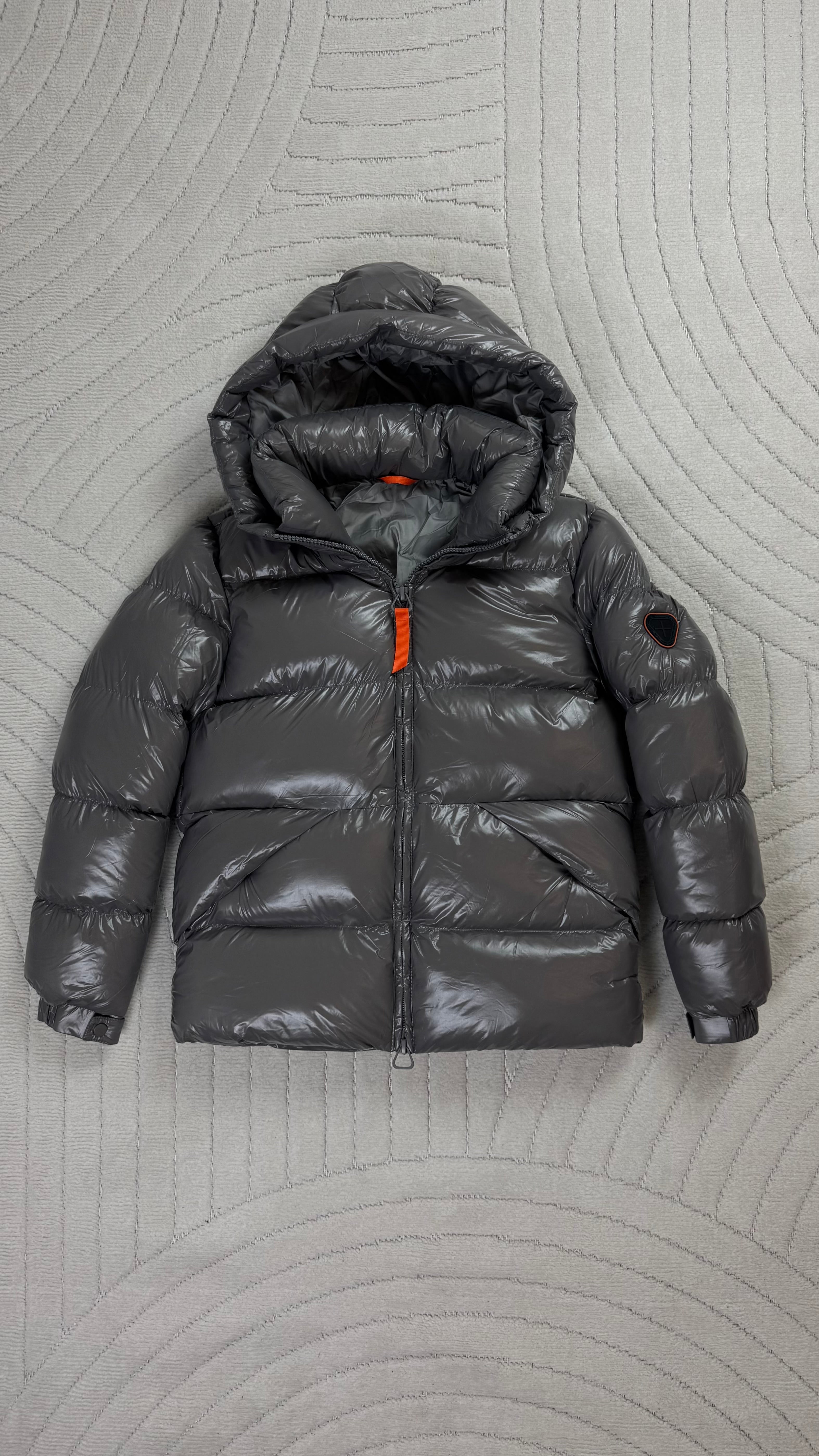 Selected Variant Image