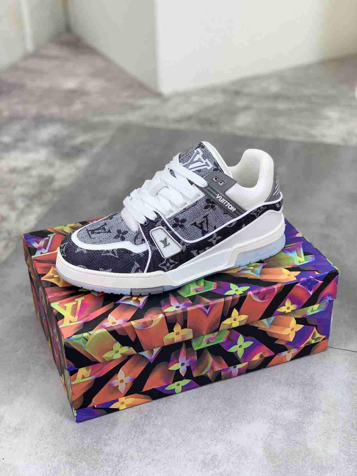 LOUIS VUITTON TRAINER