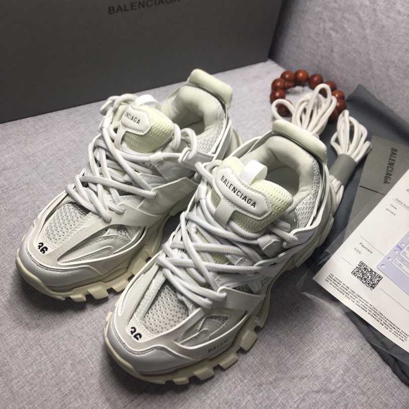 BALENCIAGA TRACK 3.0 x TRIPLE WHITE