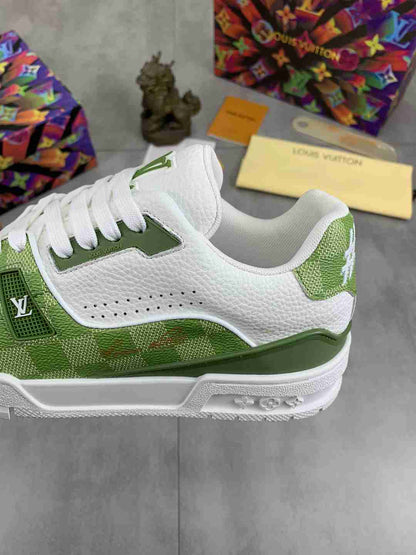 LOUIS VUITTON TRAINER 54