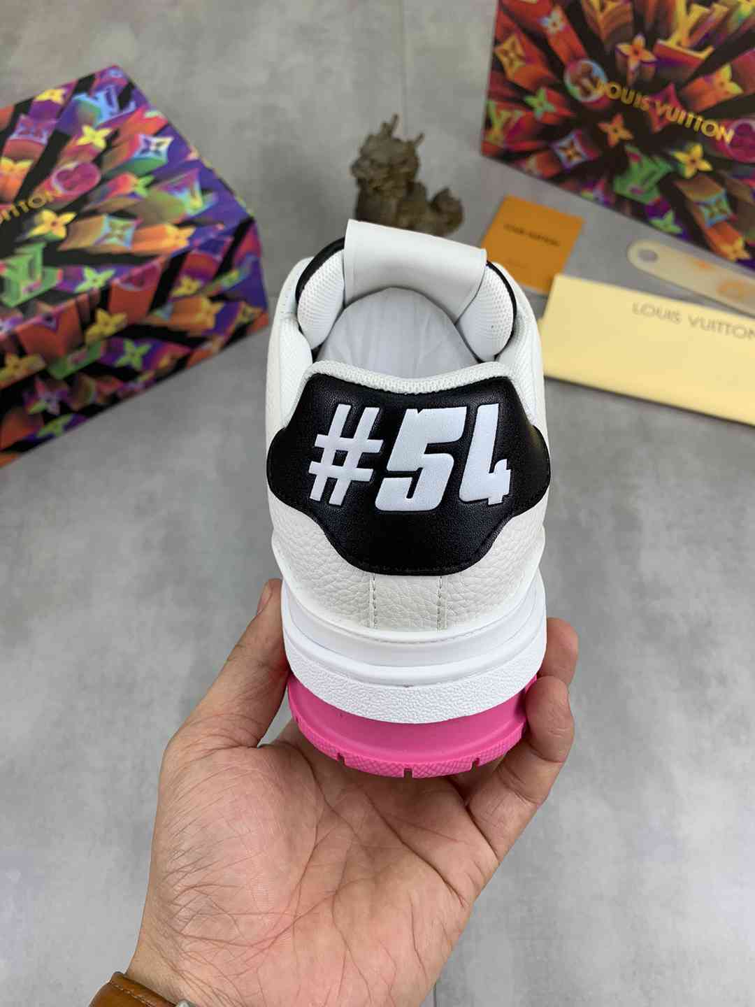 LOUIS VUITTON TRAINER 54